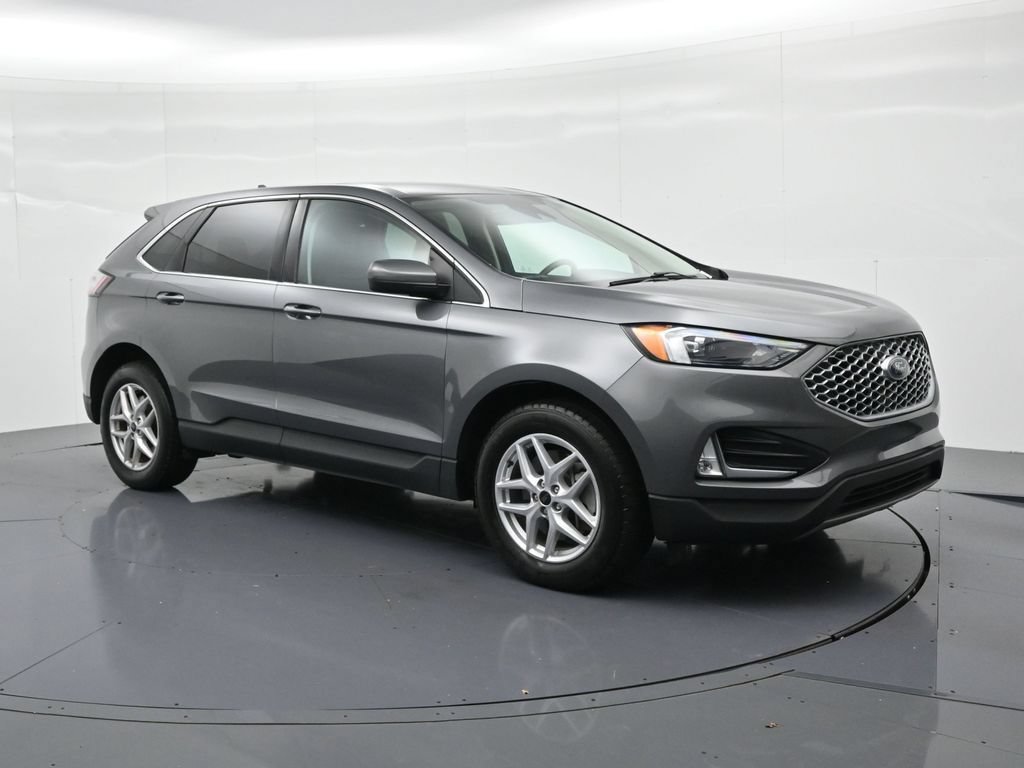 Used 2023 Ford Edge SEL w/ Convenience Package AWD/4WD image 4