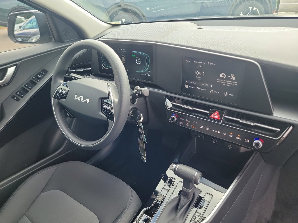 New 2026 Kia Niro LX FWD image 8