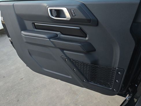 New 2025 Ford Bronco 2-Door image 24