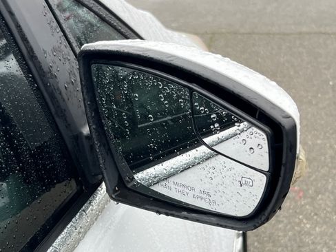 Used 2013 Ford C-MAX Energi SEL image 13