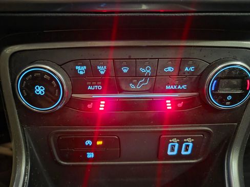 Used 2020 Ford EcoSport SE w/ SE Convenience Package FWD image 25