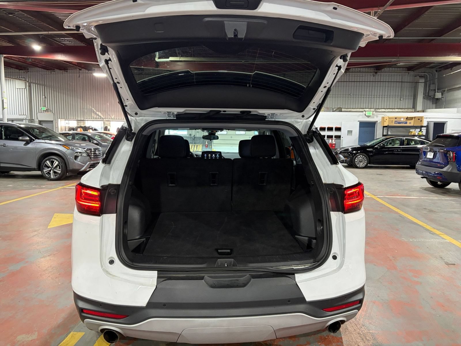 Used 2026 Chevrolet Blazer LT AWD/4WD image 31