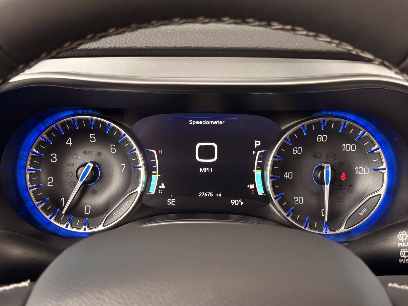 Used 2026 Chrysler Pacifica Limited FWD image 34
