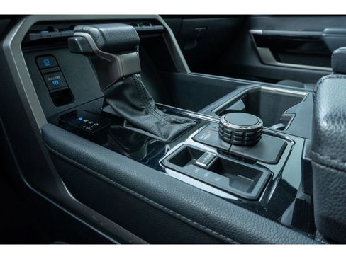 Used 2022 Toyota Tundra Limited image 24