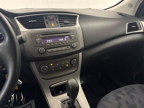 Used 2013 Nissan Sentra SV FWD image 36