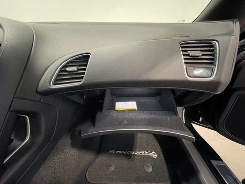 Used 2014 Chevrolet Corvette Stingray Coupe RWD image 47