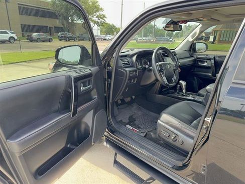 Used 2020 Toyota 4Runner TRD Off-Road Premium w/ Moonroof Package AWD/4WD image 7
