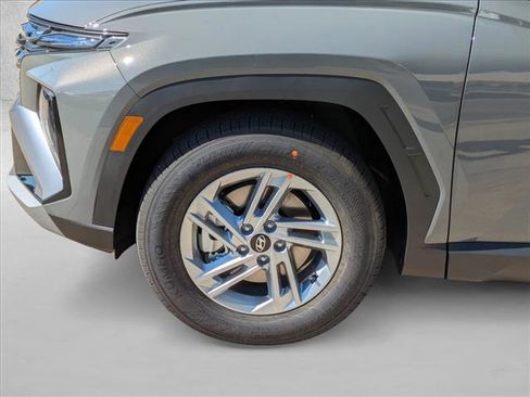 New 2026 Hyundai Tucson SE image 10