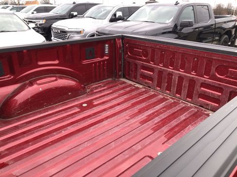 Used 2017 Ford F150 XLT w/ Equipment Group 302A Luxury image 9