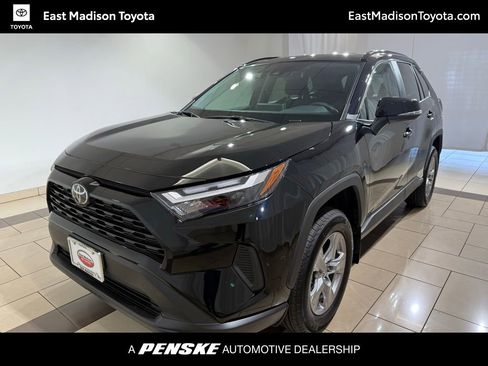 Certified 2025 Toyota RAV4 XLE AWD/4WD image 1