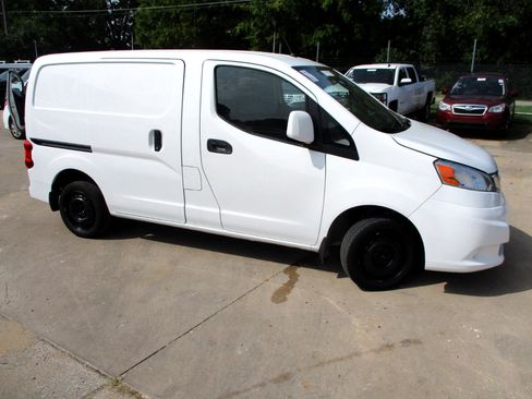 Used 2015 Nissan NV200 SV w/ Back Door Glass Package image 32