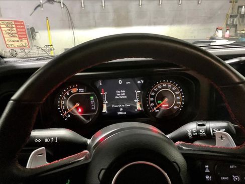 Used 2024 Jeep Wrangler Unlimited Rubicon 392 image 18