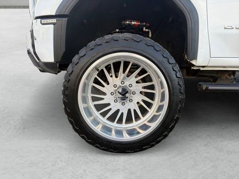 Used 2024 GMC Sierra 2500 Denali Ultimate AWD/4WD image 23