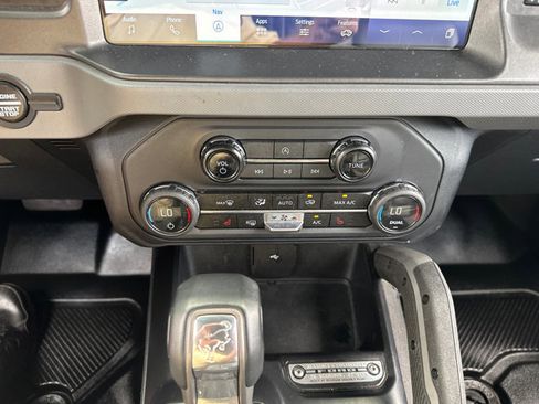 Used 2024 Ford Bronco Big Bend image 23