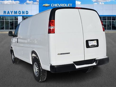 New 2025 Chevrolet Express 2500 Work Van w/ Driver Convenience Package image 5