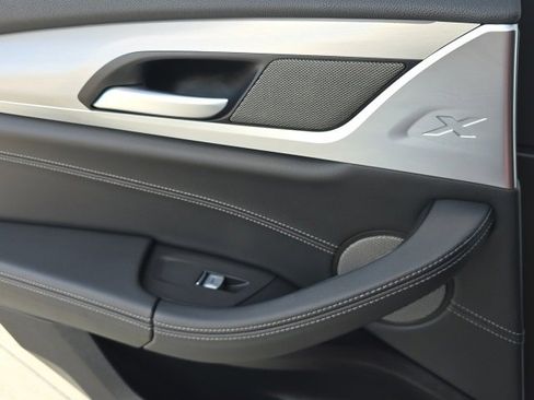 Used 2021 BMW X3 M40i w/ Premium Package image 18