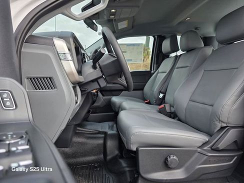 New 2026 Ford F250 XL w/ F-250 >10K GVWR Package image 9