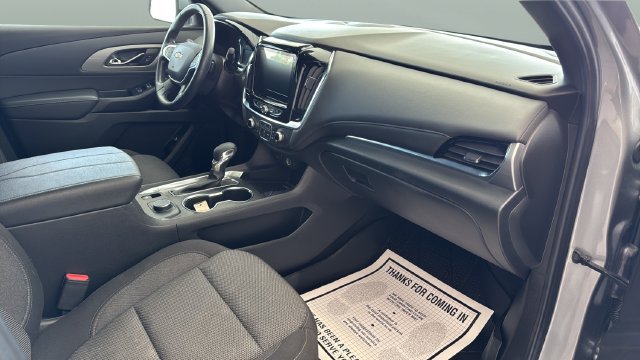 Used 2023 Chevrolet Traverse LT FWD image 26