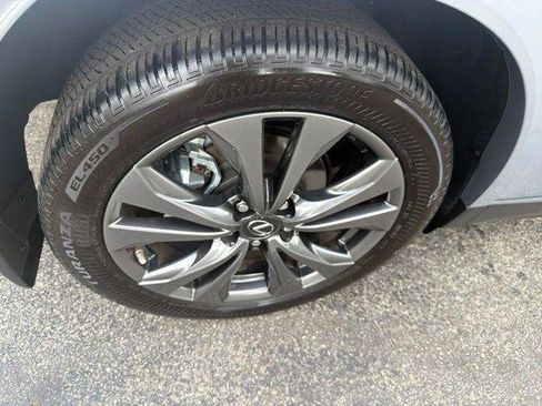 Certified 2024 Lexus UX 250h F Sport FWD image 41