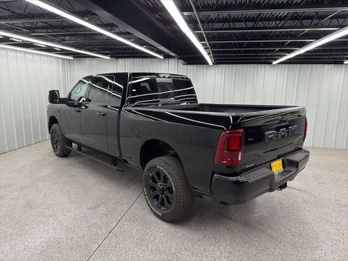New 2026 RAM 2500 Laramie AWD/4WD image 4