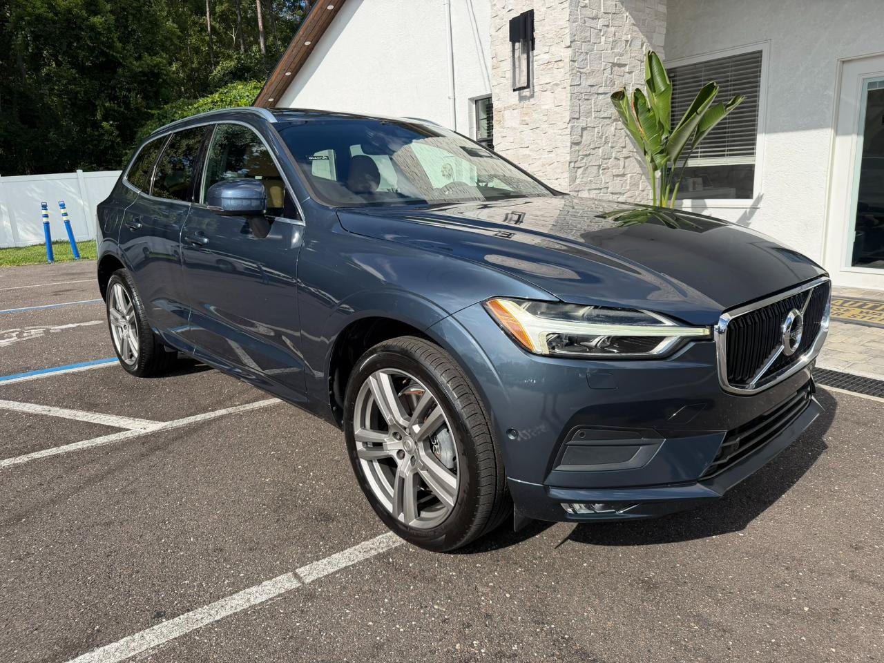 Used 2018 Volvo XC60 T6 Momentum w/ Convenience Package AWD/4WD image 21