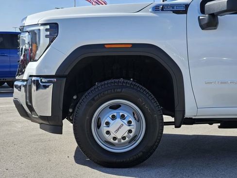 New 2026 GMC Sierra 3500 Pro image 6