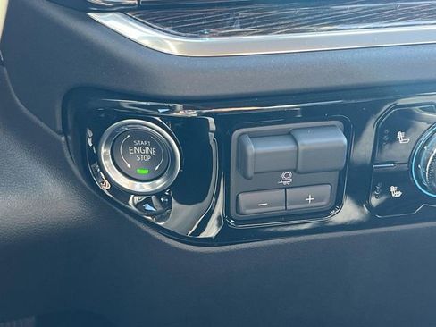 New 2026 GMC Sierra 1500 Elevation w/ LPO, Elevation Black Package image 19