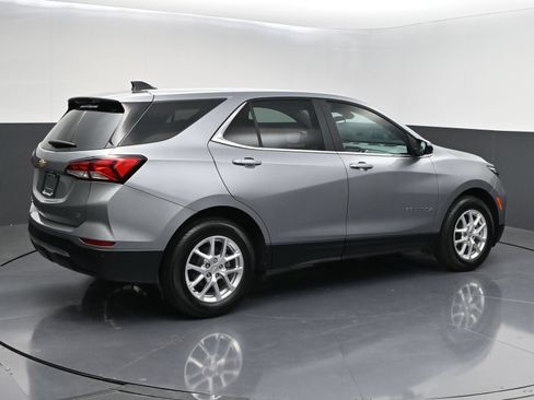 Used 2024 Chevrolet Equinox LT FWD image 7