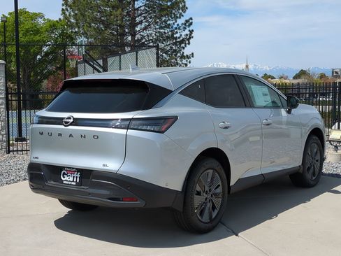 New 2025 Nissan Murano SL image 3