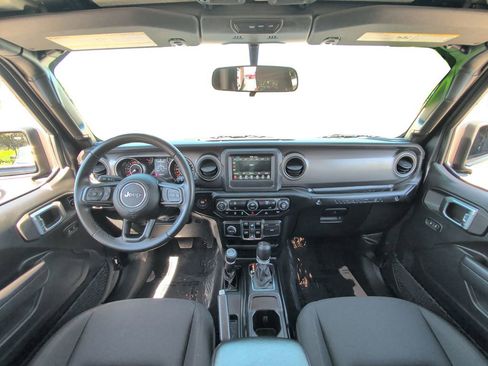 Used 2022 Jeep Wrangler Unlimited Sport AWD/4WD image 14