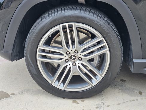 Certified 2026 Mercedes-Benz GLS 450 4MATIC image 11