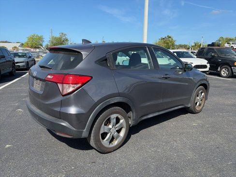 Used 2018 Honda HR-V LX image 8