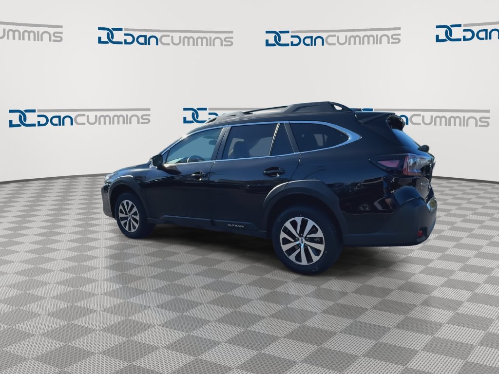 Used 2024 Subaru Outback Premium AWD/4WD image 6