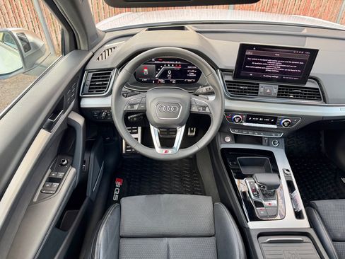 Used 2021 Audi SQ5 Prestige w/ Prestige Package image 4