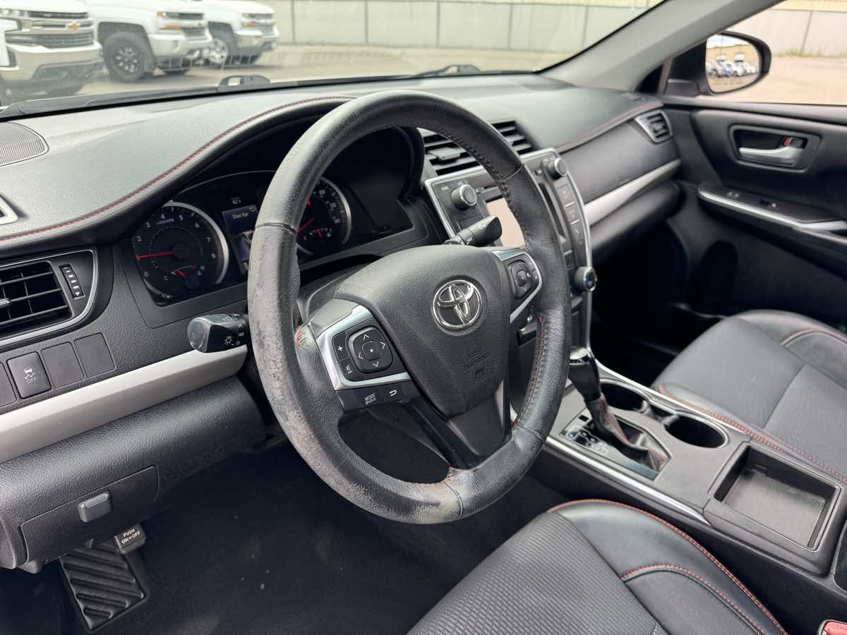 Used 2017 Toyota Camry SE FWD image 23