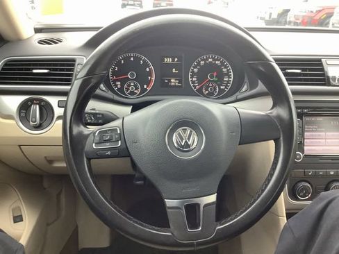 Used 2015 Volkswagen Passat 1.8T Limited Edition image 25
