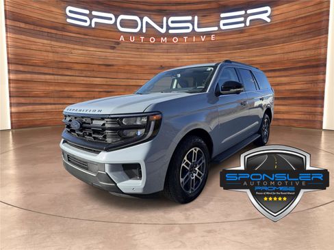 New 2025 Ford Expedition Active image 1