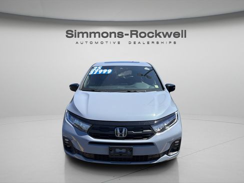 Used 2025 Honda Odyssey Sport-L image 9