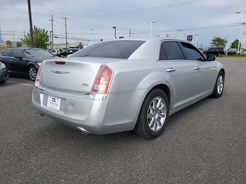Used 2012 Chrysler 300 Limited image 7