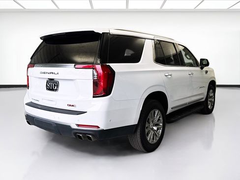 Used 2025 GMC Yukon Denali image 4