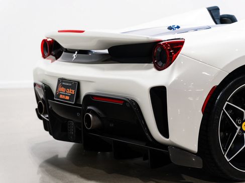 Used 2020 Ferrari 488 Pista Spider RWD image 8