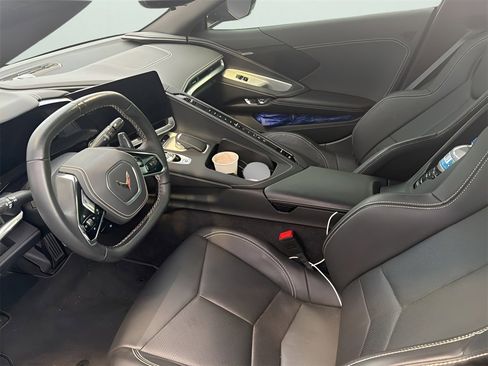 Used 2025 Chevrolet Corvette Stingray image 6