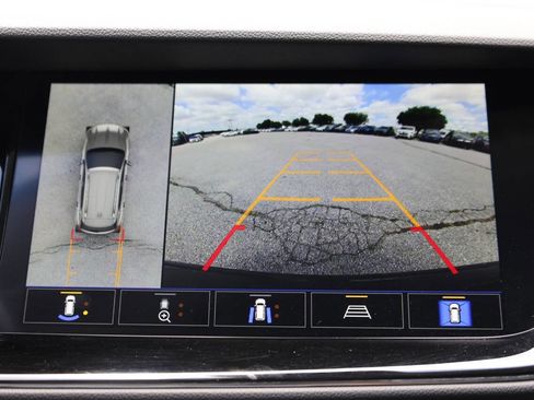 Used 2023 Buick Envision Avenir AWD/4WD image 23