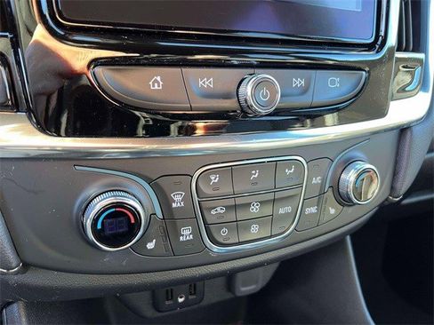 Certified 2023 Chevrolet Traverse LT image 29