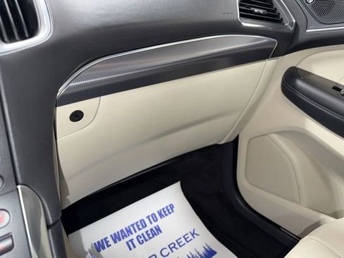 Used 2019 Ford Edge Titanium w/ Equipment Group 301A AWD/4WD image 29