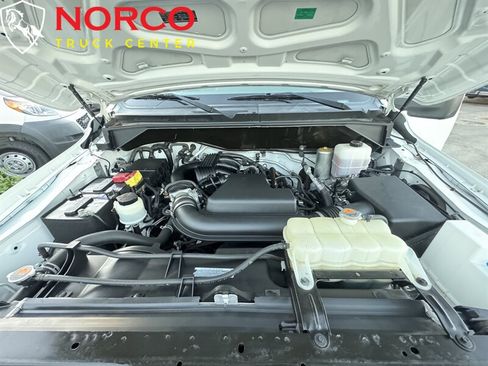 Used 2019 Nissan NV 2500 S image 27