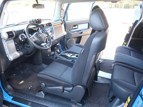 Used 2007 Toyota FJ Cruiser 4WD image 34