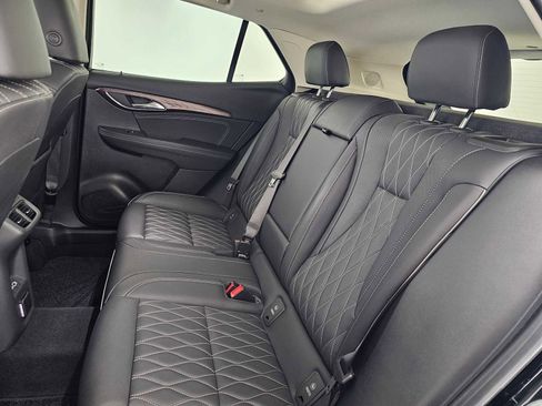 Used 2023 Buick Envision Avenir image 17