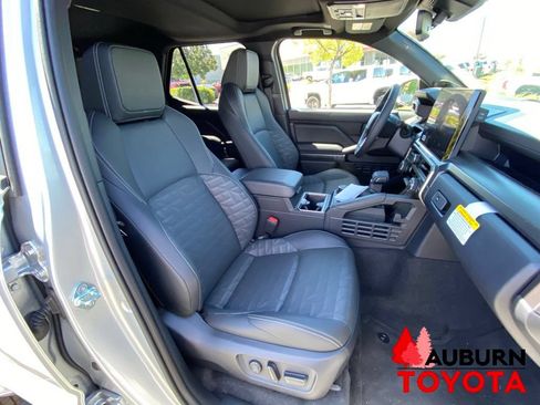New 2026 Toyota 4Runner TRD Off-Road Premium AWD/4WD image 18