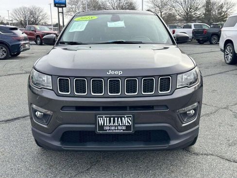 Used 2018 Jeep Compass Latitude w/ Safe & Security Group image 2
